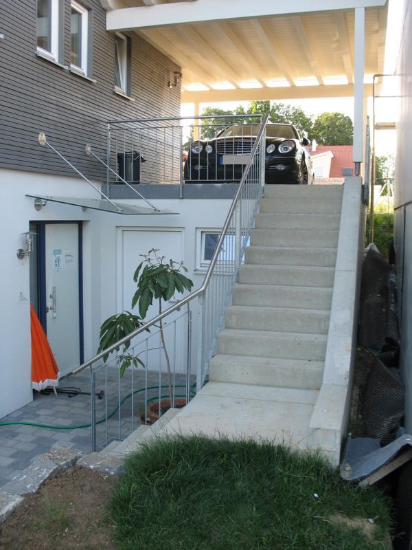 Name: IMG_7997.jpg 
Format: 322 x 430
Größe: 80 KB